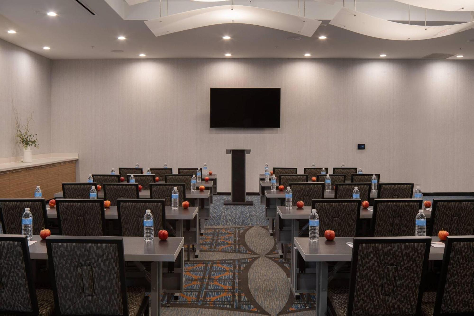 Towneplace By Marriott Suites Clarksville Esterno foto