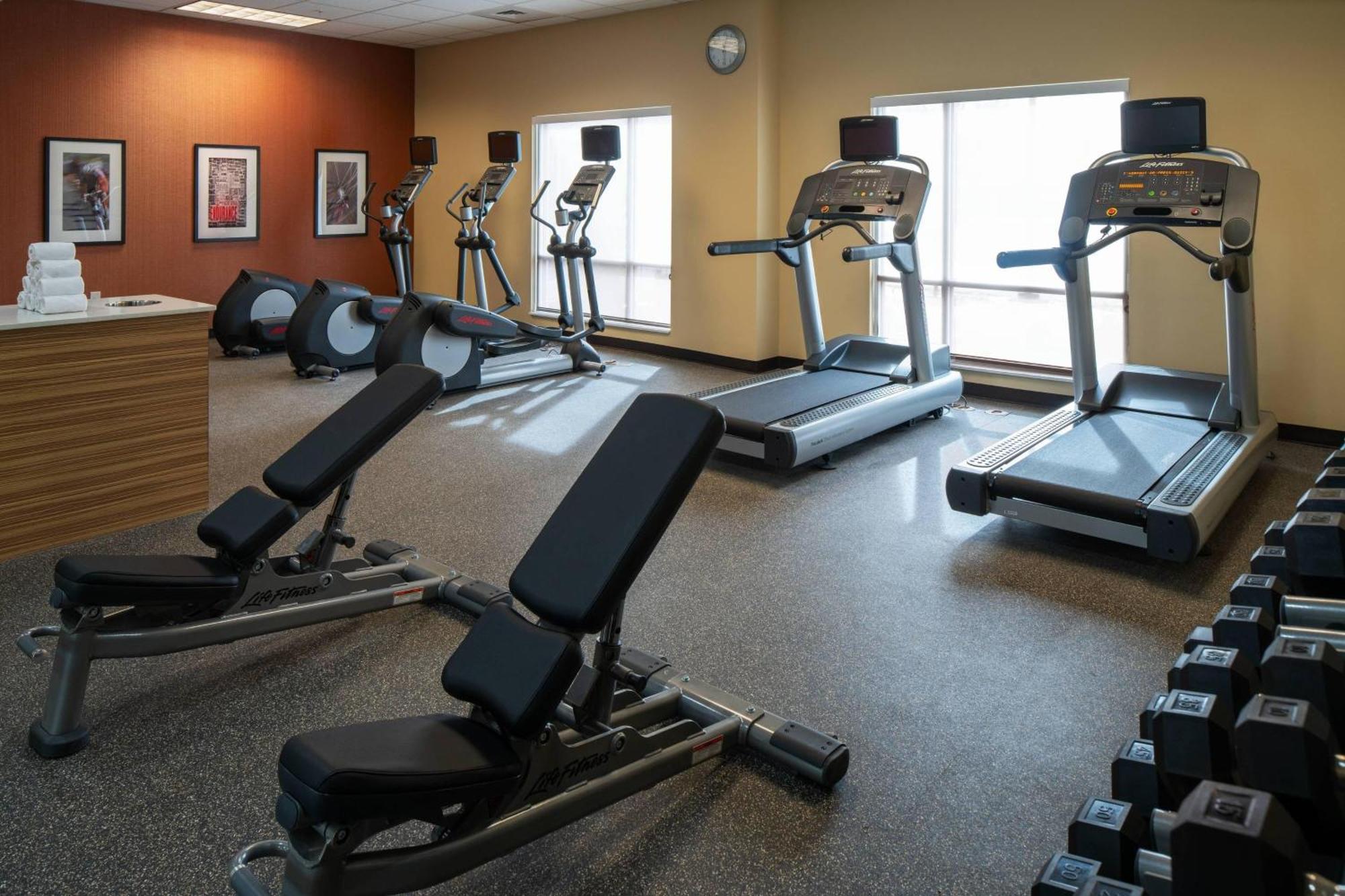 Towneplace By Marriott Suites Clarksville Esterno foto